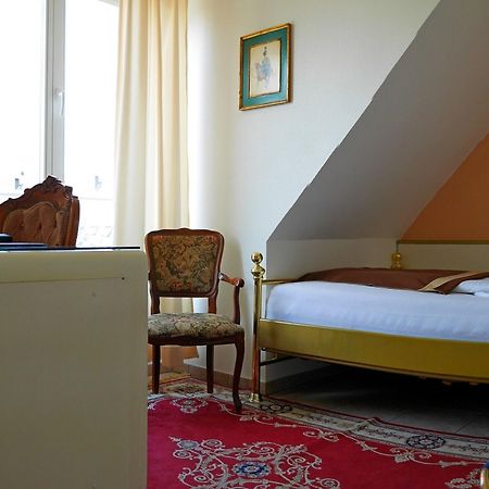 Haus Mooren, Hotel Garni Dusseldorf Bagian luar foto